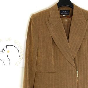 Mint conditions brown faux suede and golden details set of pants and blazer